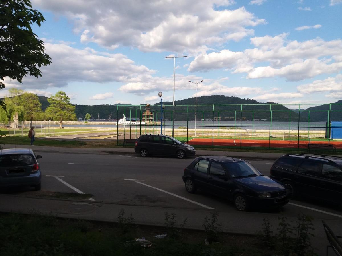 Apartament Belvedere Оршова Экстерьер фото
